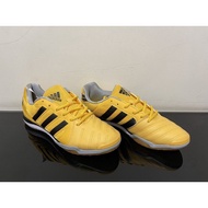 Yellow Futsal Shoes Top Room