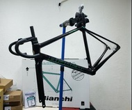 全新 2022 BIANCHI SPECIALISSIMA CV DISC 頂級車架 Brand new frameset