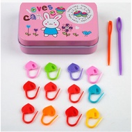 Box of 100 markers with sewing needles