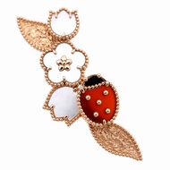 近全新梵克雅寶 (Van Cleef & Arpels)

幸運春日胸針 VCARP7RS00

18K 玫瑰金/縼瑪瑙/紅玉髓/珍珠母貝 玫瑰金 0182

[二手] 梵克雅寶 (Van Cleef