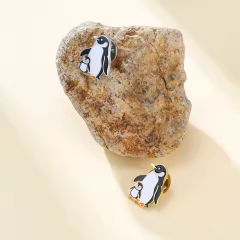 Unift Penguin Brooch Stainless Steel Pins for Women Men Metal Enamel Penguin Brooch Shirt Jacket Acc