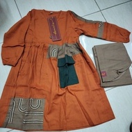 Dannis JK d Color Block size -0 or X0