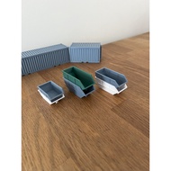 Diorama garage trash container 1 scale64/