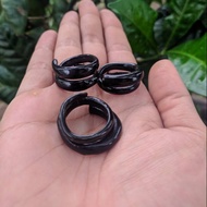 Cincin Akar Bahar Hitam