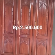 lemari kayu jati 3 pintu bekas bagus seperti baru