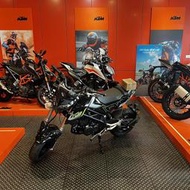 欣達(XD)【新車】【全新好車】2022年 BENELLI 倍力尼 TNT 135 義式小旋風 機車 雙碟 118000