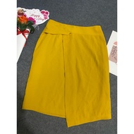 Yellow skirt style €