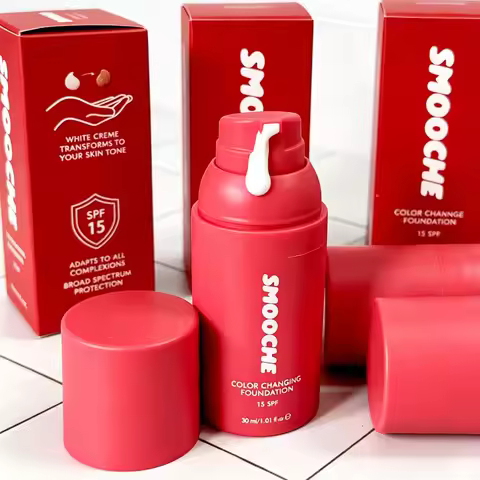 Smooche Color Changing Foundation Containing Skin Loving Ingredients Glycerin VitaminE Natural Herba