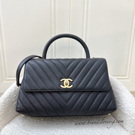 (Pre-loved) Chanel Medium 29cm Coco Handle in Chevron Quilted Black Caviar, Lizard Handle and AGHW
