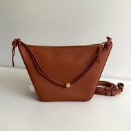 閒置新🙌🏻 LOEWE 羅意威 Hammock Hobo 棕