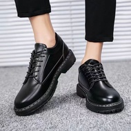 [Available in stock in Malaysia]kasut lelaki kasut hitam kasut hitam lelaki Business dress men's fashion shoes Casual shoes Men's shoes small leather shoes