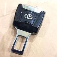 DF101 >> safety belt plug for toyota avanza car logo