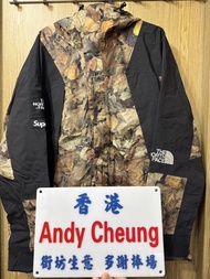市價$6130 傳奇單品 Supreme The North Face Mountain Light Jacket Leaves Medium 中碼 落葉楓葉樹葉衝鋒衣
