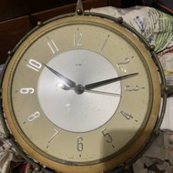 舊掛牆鐘