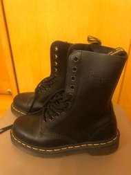 Dr Martens