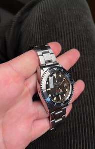 Rolex Submariner Red 1665