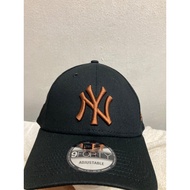 New Era 9Forty NY Yankees Orange Logo Black Cap