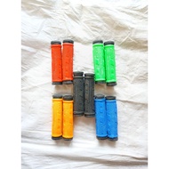 Gt colored bicycle handgrip