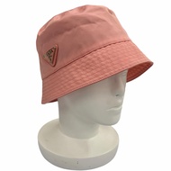 狀況極佳 ◇ PRADA 漁夫帽，100% 棉質襯裡，皮革裝飾，三角形標誌Plate，粉紅色，M 碼，義大利製造，女款。