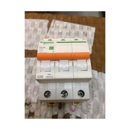 Schneider Mcb Domae 3Phase 32A Sni [New Type]