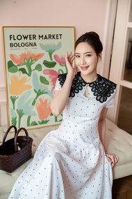 PD365 Polkadot Collar Dress  เดรสผ้าไหมอิตาลี แต่งปกลูกไม้สีดำ แขนสั้น กระโปรงบานยาว