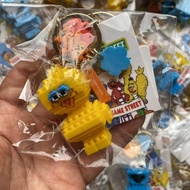 Miniso Sesame Street Khối Xây Dựng Hình Móc Khóa Bánh Quái Vật Túi Mặt Dây Chuyền Sáng Tạo Chất Liệu