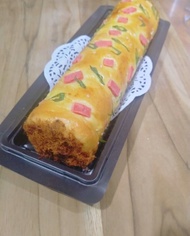 Roti abon gulung/ Flossroll abon