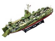 REVELL 1/144 LSM登陸艦(國軍美字號)內附同比例軍事車輛