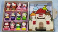 ✨欣欣百寶屋✨【7-11】Hello Kitty 夢幻吊飾 變裝印章-全套12款+收藏盒 (全新 現貨)