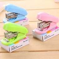 ราคาส่ง ที่เย็บกระดาษ Stapler ที่เย็บกระดาษพกพา ลวดเย็บกระดาษ อุปกรณ์สำนักงาน เครื่องเขียน