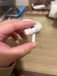 Airpods pro右耳