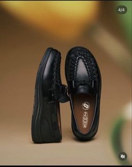 KEEN 女裝黑色樂福鞋