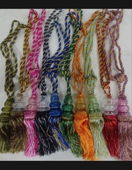 Ikat Gorden Multicolor dengan Tassel Elegan - Dekorasi Rumah Tradisional