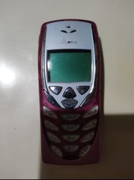 粉紅色 Nokia 8310 手機