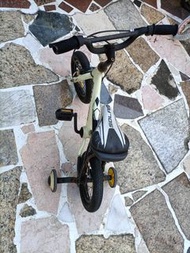 solar 兒童單車