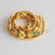 HOME LIVING - 日系雛菊花手工手機掛繩(黃色) 手機掛鏈 手袋掛鏈 編織手機掛-送手機墊片