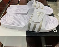 Adidas 拖鞋