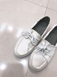 Sanuk白色平底鞋
