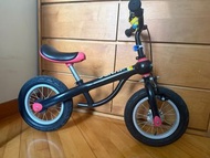 Kundo 平衡車兒童黑色