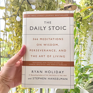 The Daily Stoic : 366 Meditations on Wisdom Perseverance and the Art of Living by Ryan Holiday and S