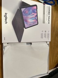 iPad Pro m4 11 inch Logitech combo