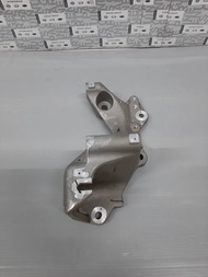 ฐานยึดไดชาร์ท NISSAN MACRH ALMERA NOTE K13T E12T 11710-3VA0A (เป็นอะไหล่แท้ Nissan) รหัส A428