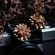 【老飾品/西洋老件】美國MONET金色花朵夾式耳環 古著耳環