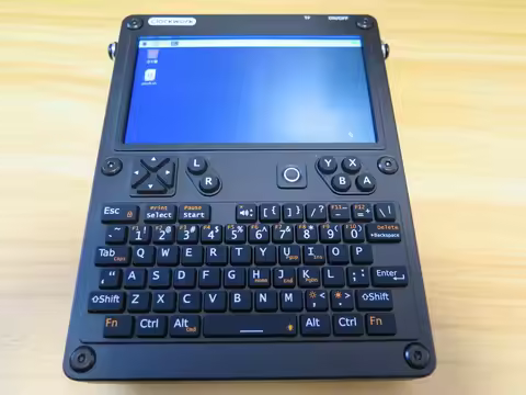 DIY Handheld Linux Game Console ClockworkPi UConsole Cyberdeck Clockwork UConsole Kit Optional Raspb