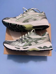 Asics Gel-Kayano 14 US8