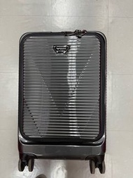 V-ROOX Studio Carry-On Luggage