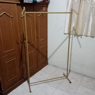 Round pipe clothesline tgi 195cmt lbr 100 cmt gold