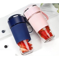 Portable Blender， Personal Size Blender Shakes and Smoothies Mini Juicer Cup USB Rechargeable Batter