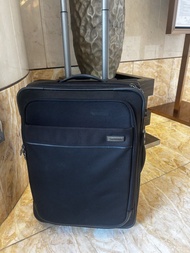 二手系列； 新秀麗20 吋兩輪行李箱 （2 個全新輪子）； Samsonite classic 20 inch  2-wheel luggage （2 new wheels） 55 x 36 x 23