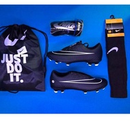 Hot - Paliiing Complete Package Of Nike Hypervenom Soccer Shoes Tiempo mercurial And acc TER niek mercurial Soccer Shoes Complete Package Of Men's Shoes specs infinity fg Soccer Shoes,.